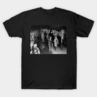 We Want Beer! Prohibition Protest, 1931. Vintage Photo T-Shirt